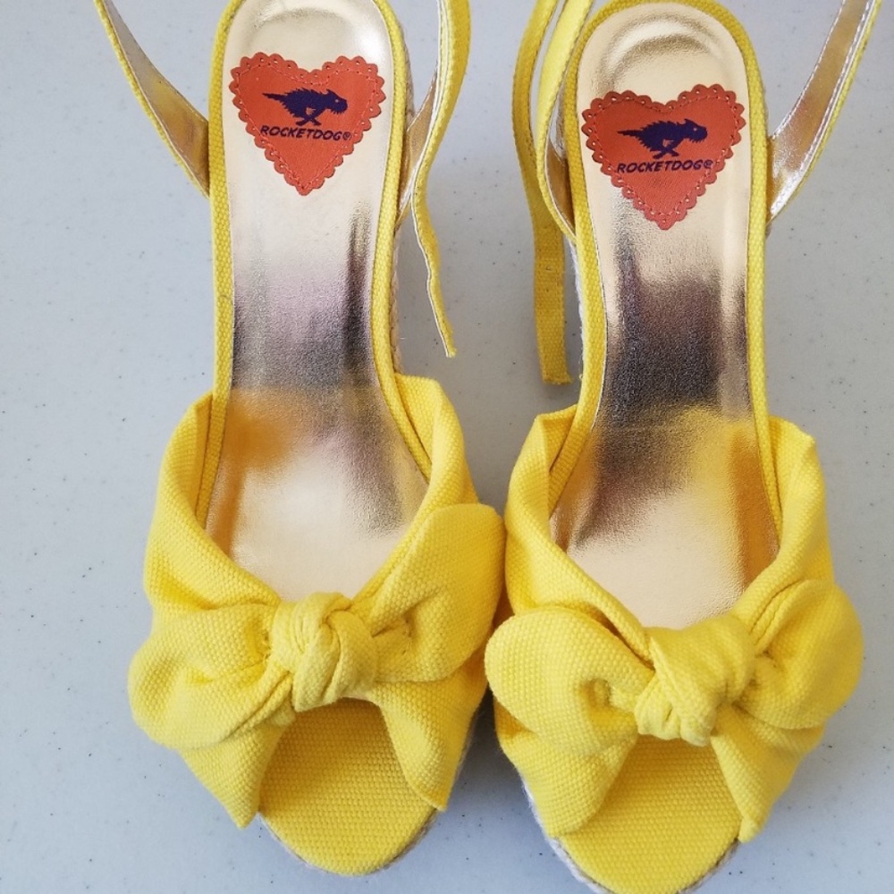 Yellow Rocket Dog wedges with bow
